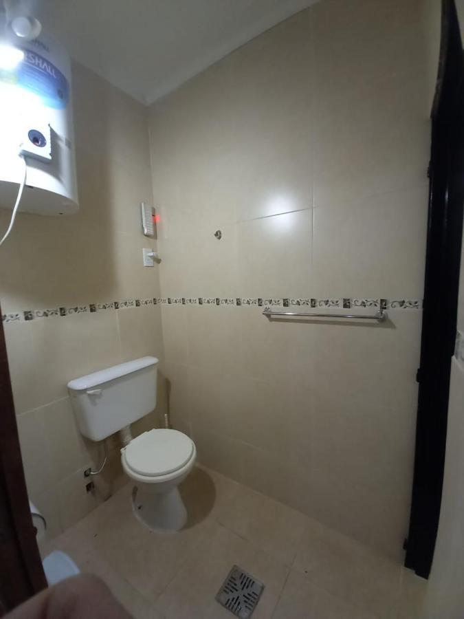 Apartamentos Willy - En Zona Residencial Con Estacionamiento 门多萨 外观 照片